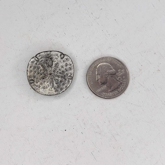 Metzke Pewter Sand Dollar Magnet Fridge Kitchen 1979 - Picture 3 of 4
